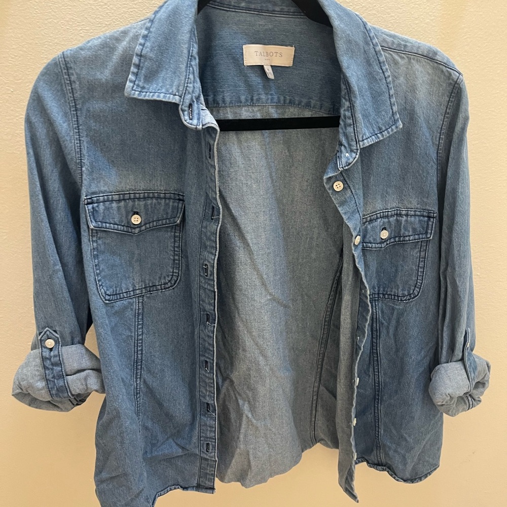 MEDIUM JEAN BUTTON DOWN SHIRT